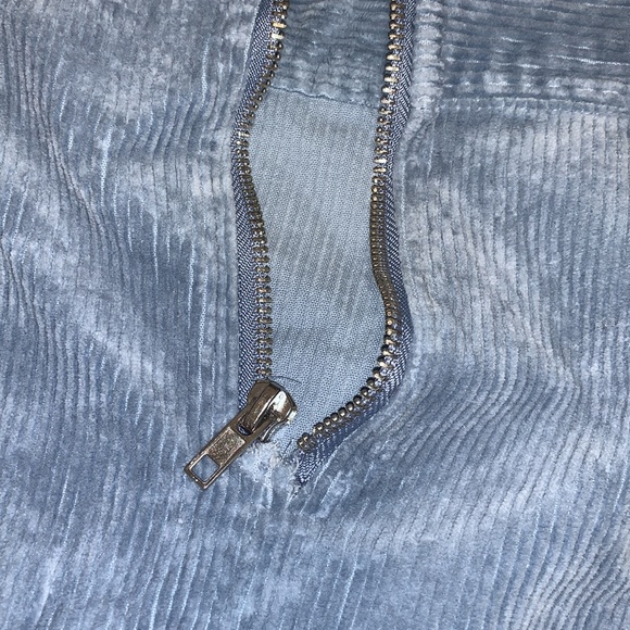 FREE in Bundle | Forever 21+ Dress with Broken Zipper 😔 - Picture 2 of 6